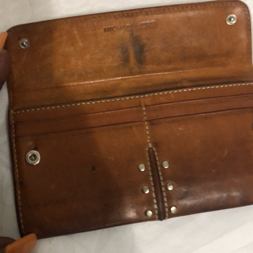 Michael Kors Vintage Studded Leather long Wallet - Picture 6 of 8